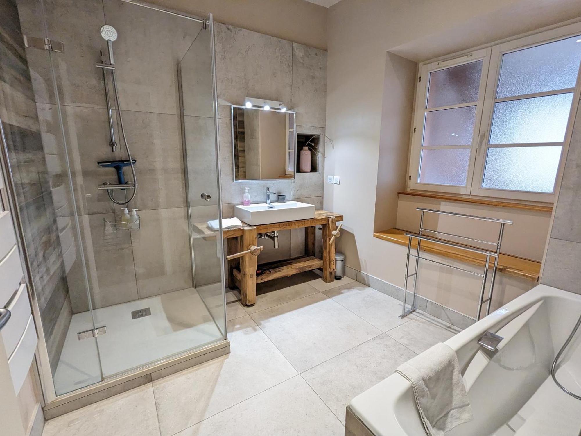 Apartamento A Travers Champs Avec Sauna Et Parking Colmar